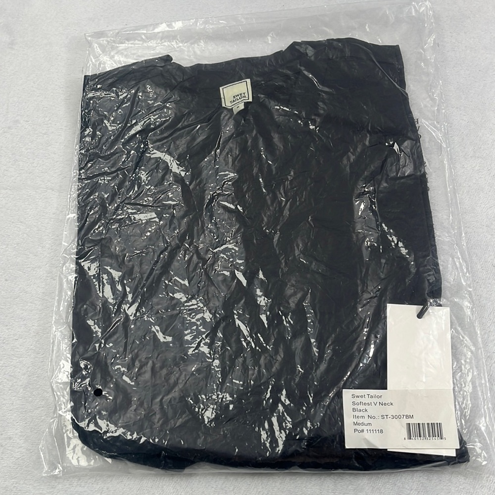 NEW Swet Tailor M,‎ L Men's Softest V Neck Black Supima Cotton Blend
